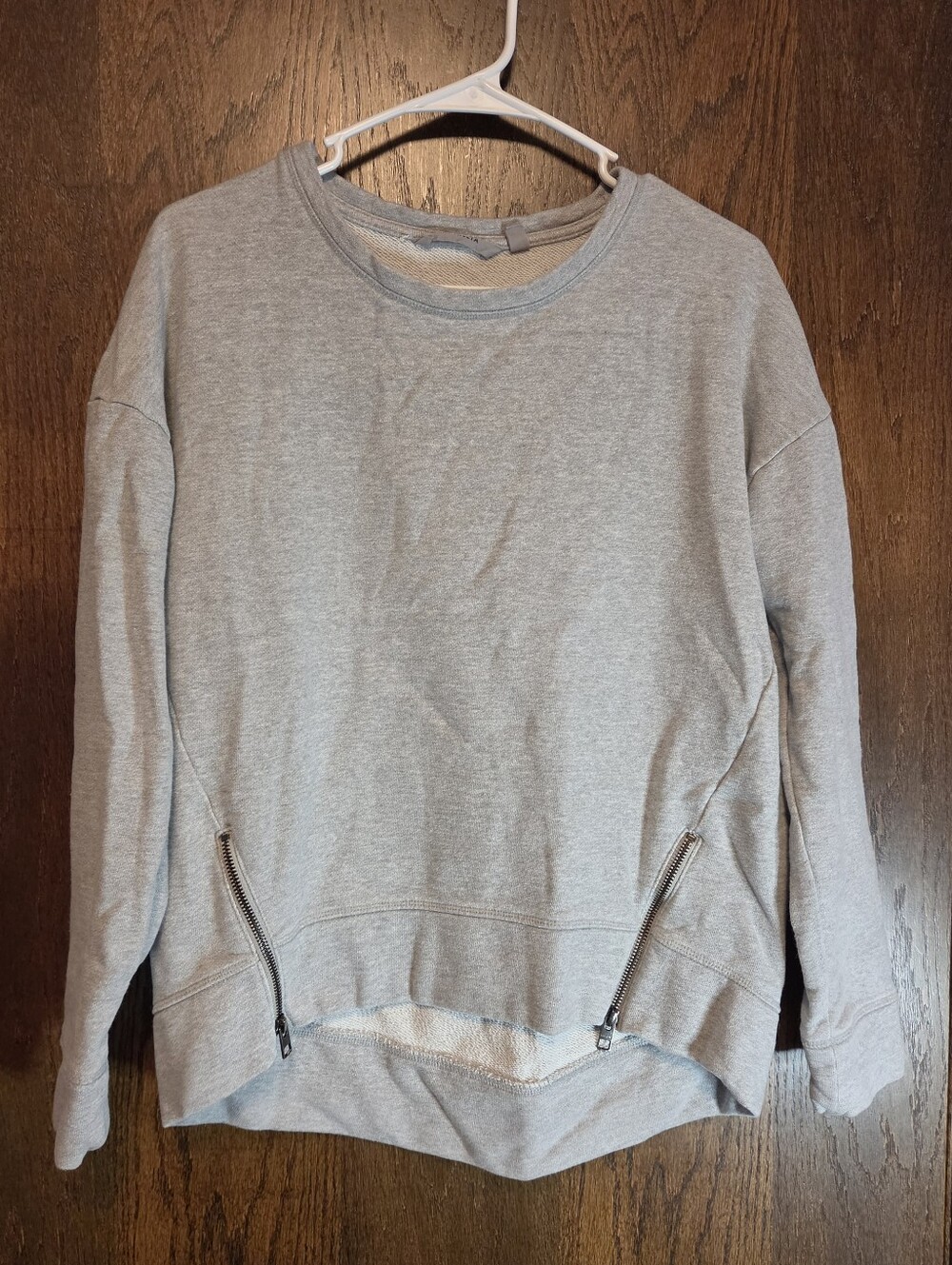 Athleta Light Gray Crewneck Sweatshirt